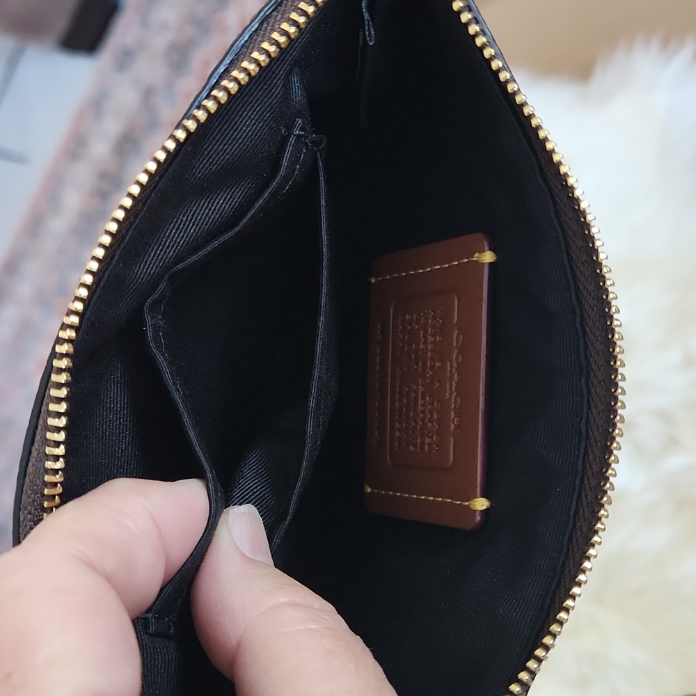 Adorable NWT Coach Halloween Corner Zip Signature Wristlet Wallet 🧡🎃👻🖤🎁 - Picture 11 of 15